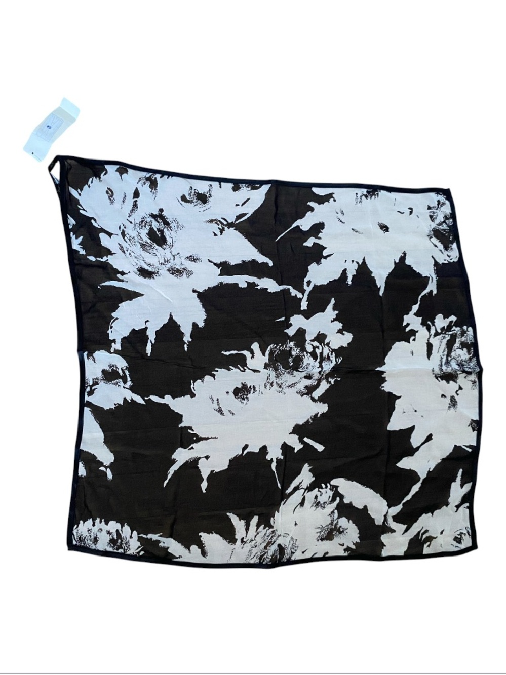 BERNIE OF NEW YORK Black And White Silk Floral Scarf NWT